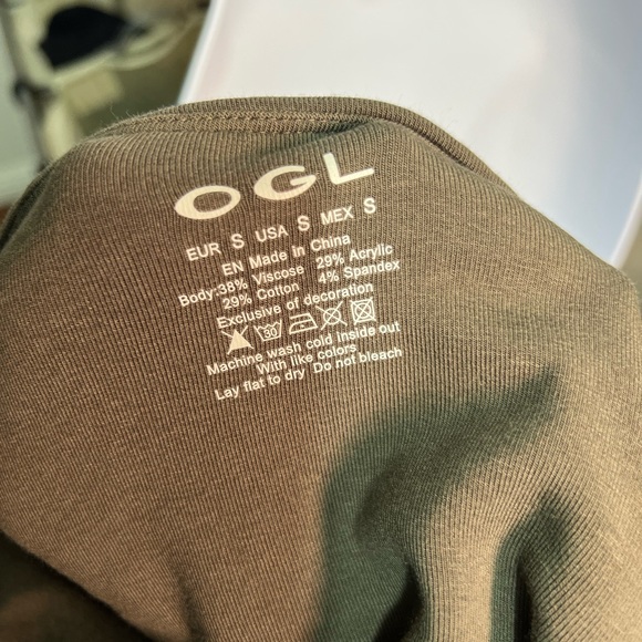 OGL Eco-Mousse® Modern Side Ruched Boatneck Brami Top - Picture 5 of 7